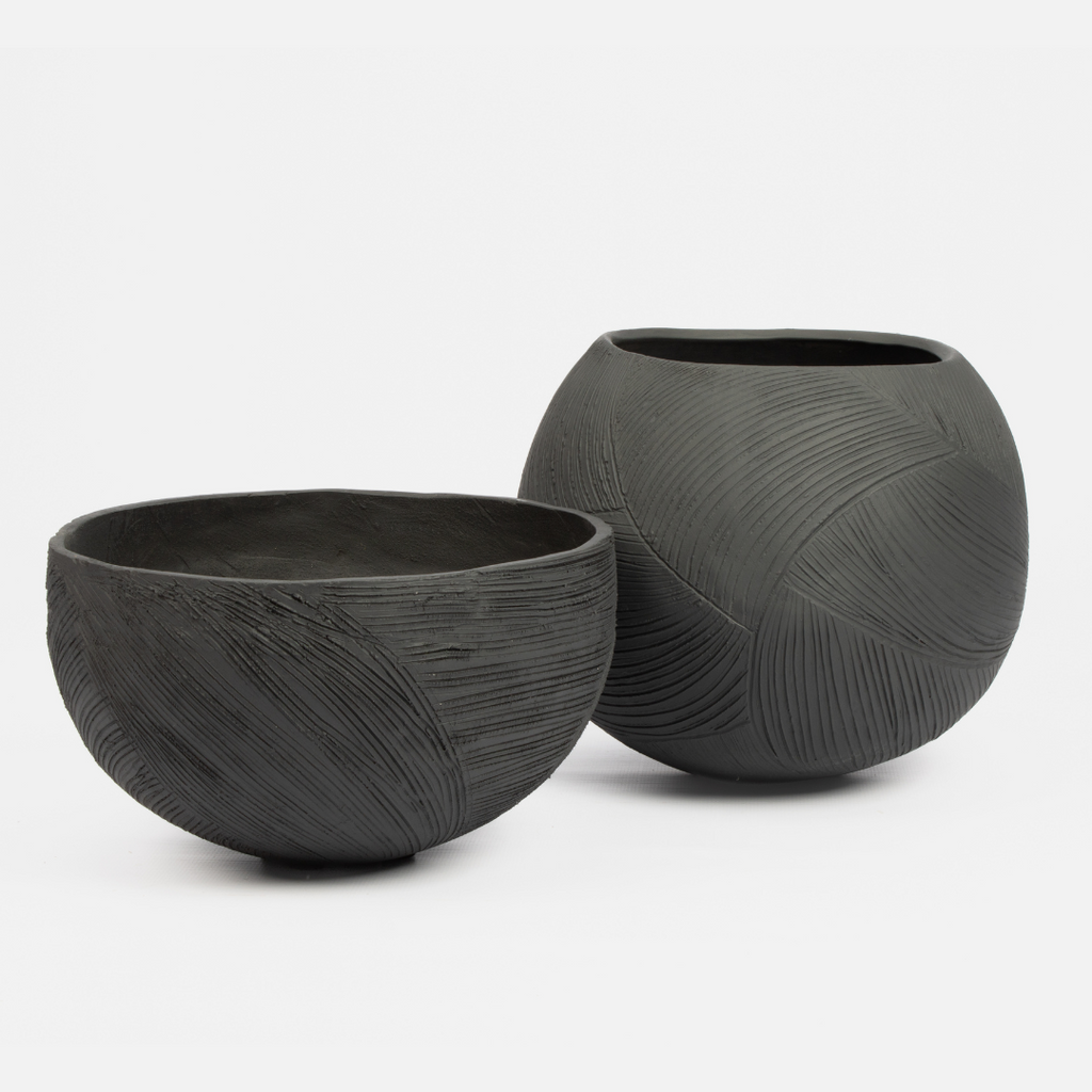 Half Pumpkin Planter - Scratched Charcoal