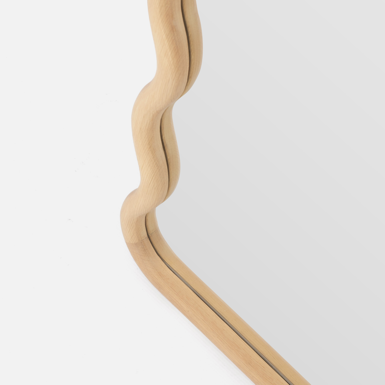Luun™️ Wavy Standing Mirror - Sold Oak