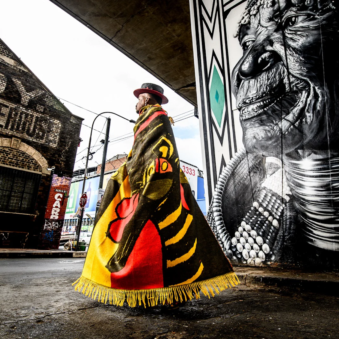 Isibusiso Sabaphansi Throw - Yellow & Red