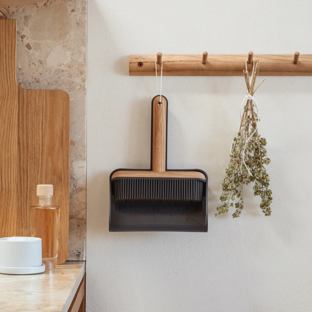 Dustpan & Brush Set