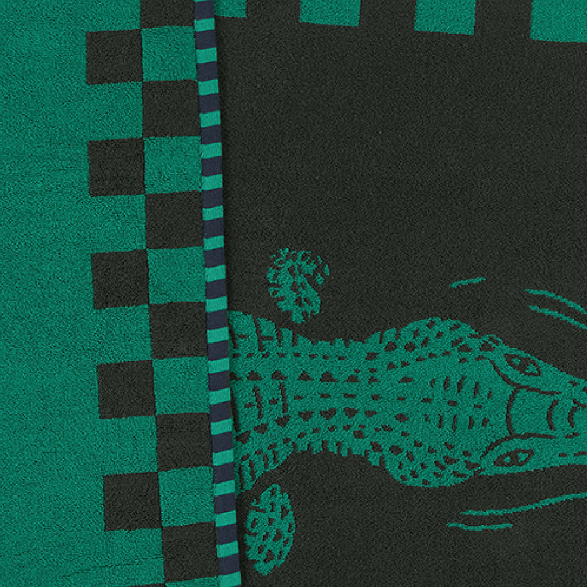 Seabed Nile Crocodile Beach & Bath Towel - Parisian Green