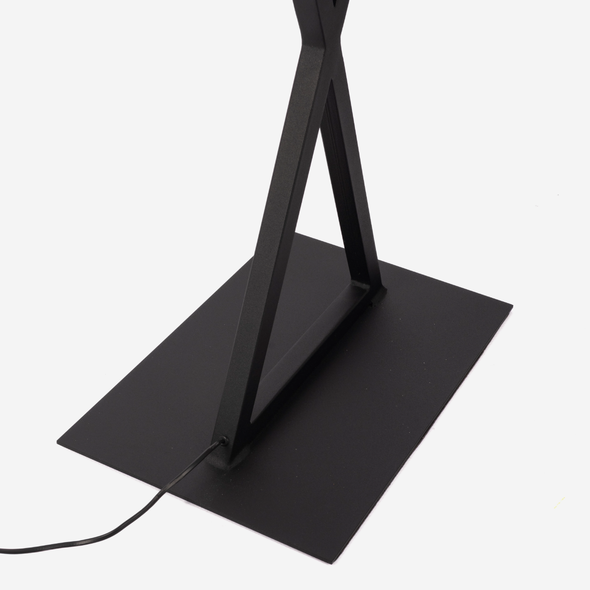 Geo Diamond Floor Lamp - Black
