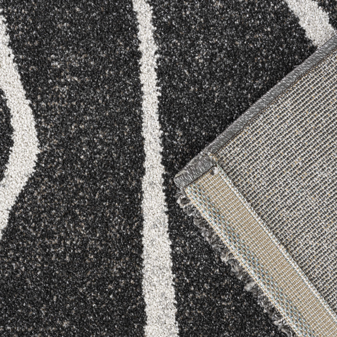 Hertex Rug - Enigmatic Granite