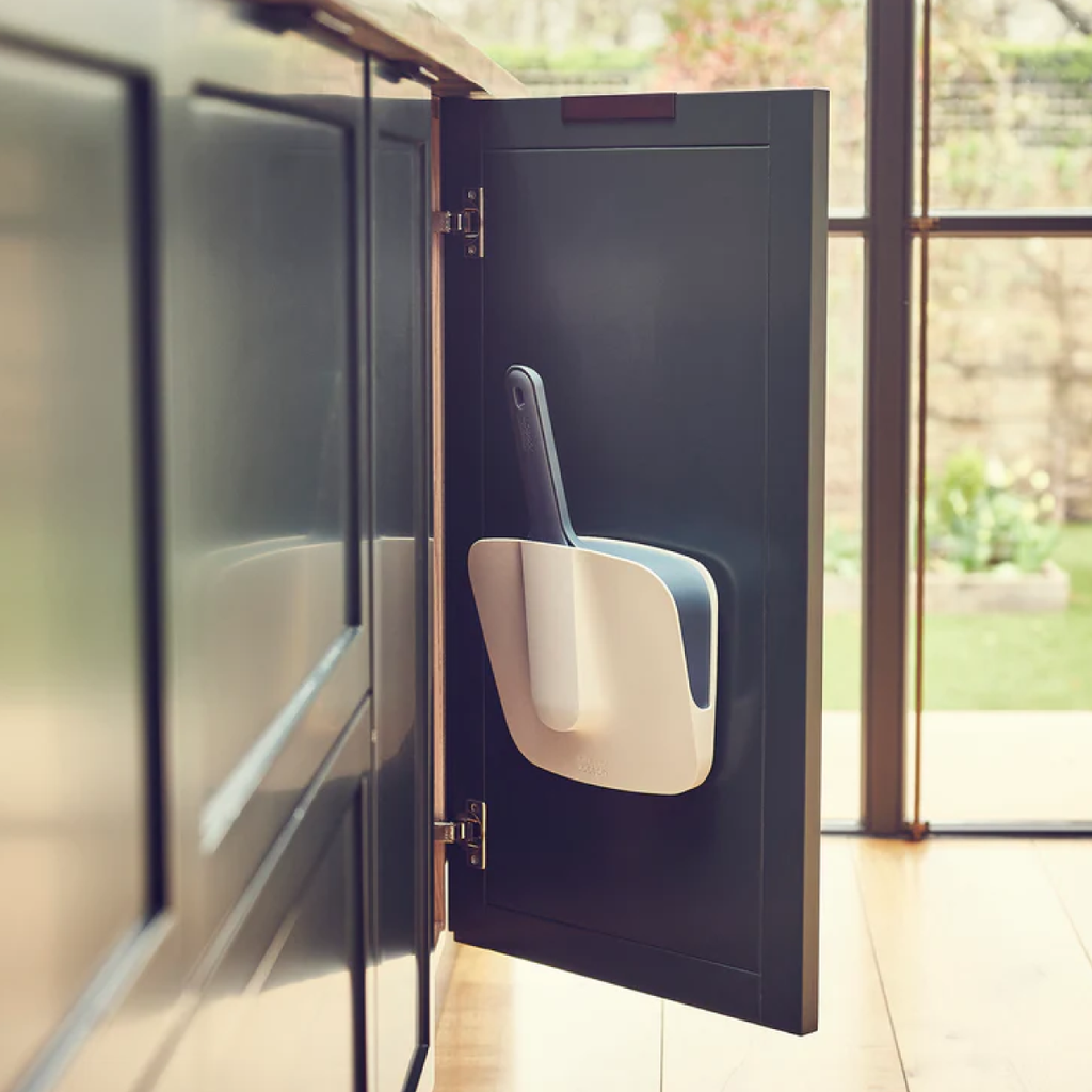 CleanStore Wall-Mounted Dustpan & Brush Set - Blue