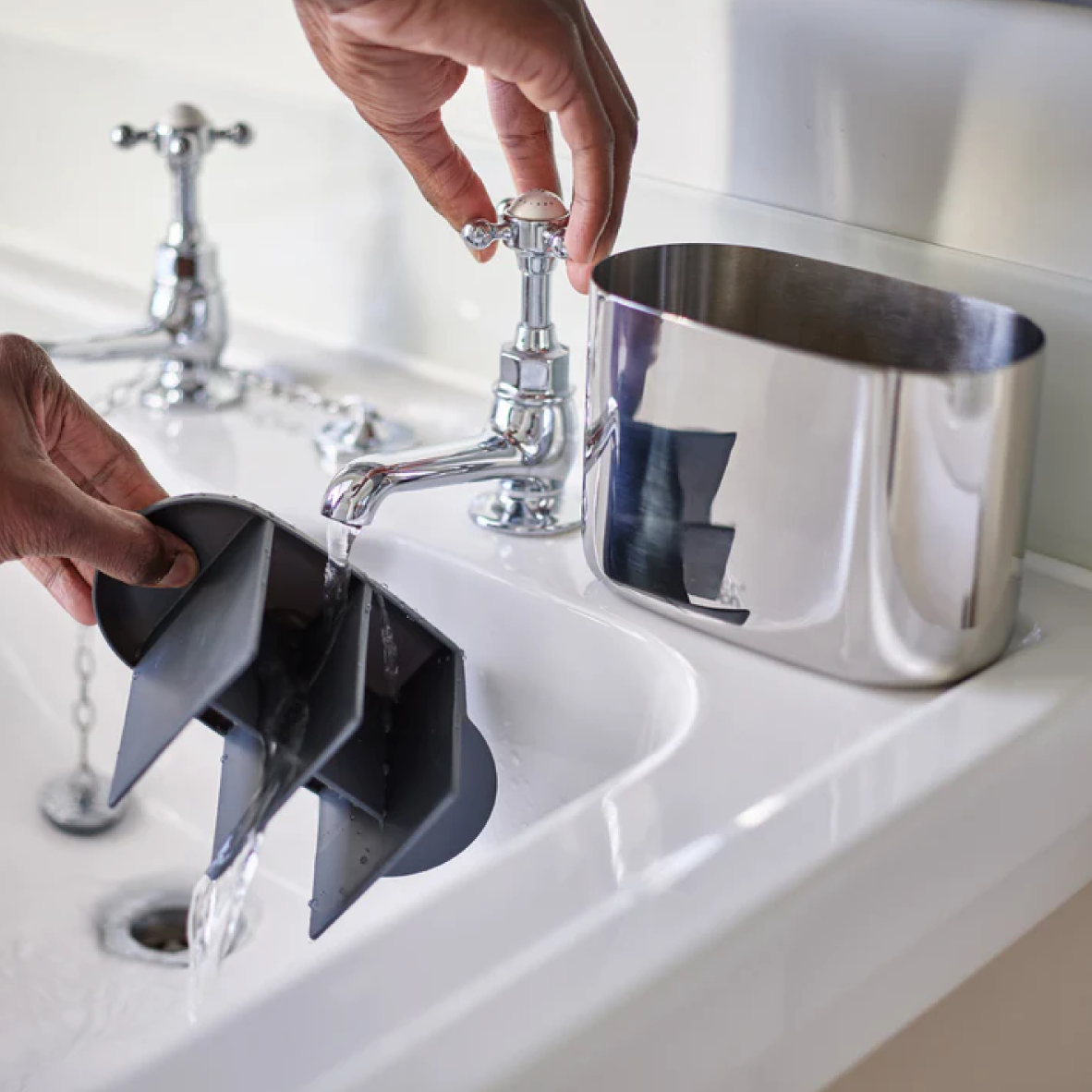 EasyStore™ Luxe Stainless Steel Toothbrush Caddy Large