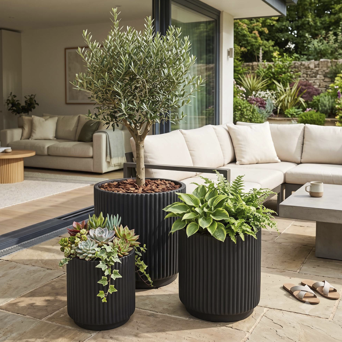 Ribbed Footed Planter Set Of 3 - Matte Black