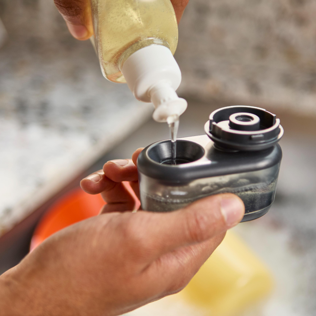 SinkTech™ Compact Soap Dispensing Washing Up Brush with Steel Stand