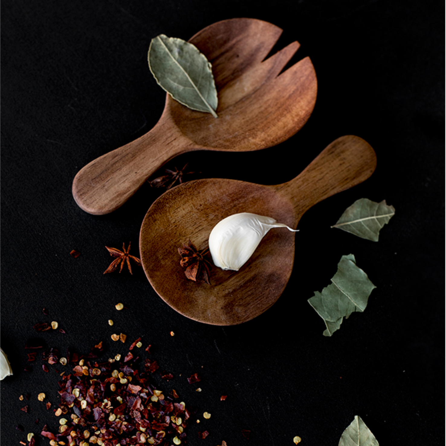 Round Salad Servers - Kiaat