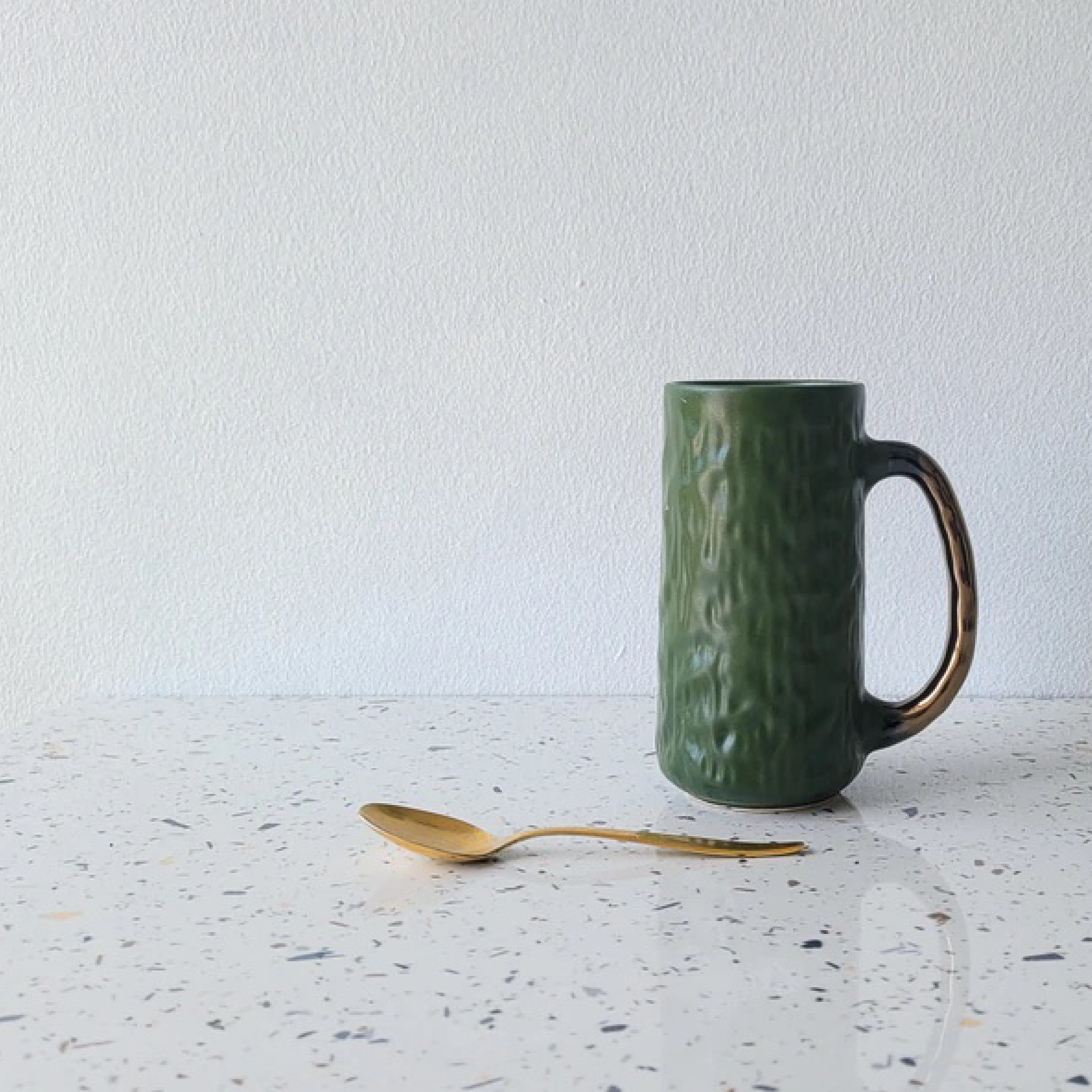 Hero Mug - Green & Bronze